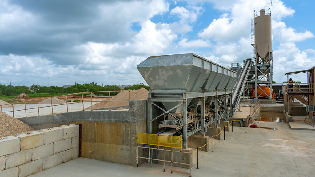 An Advantage 250™ batch plant at a ready mix concrete facility near Floresville, Texas.