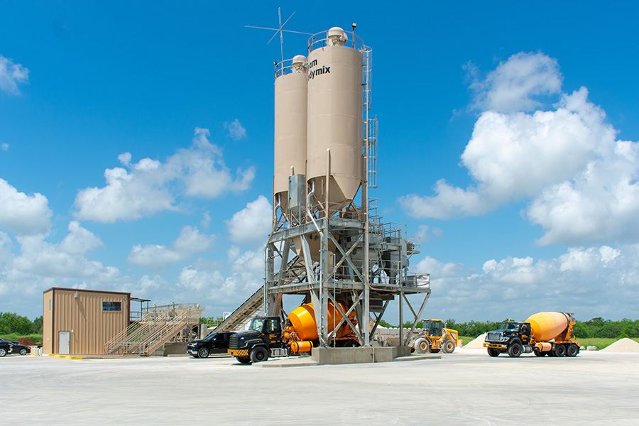 Advantage 250 concrete plant at a ready mixed concrete facility in south central Texas.